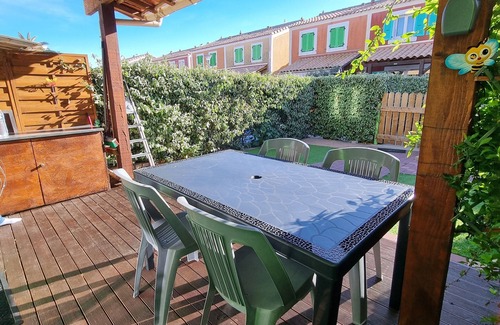 Le Barcares House | House with small garden.