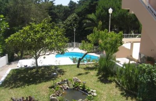 Barril de Cima House | House with swimmingpool and garden near the beach