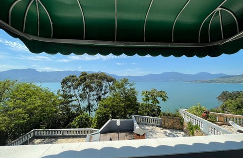 Praia das Cigarras House | House with wonderful views, swimming pool and barbecue! Near Cigars beach
