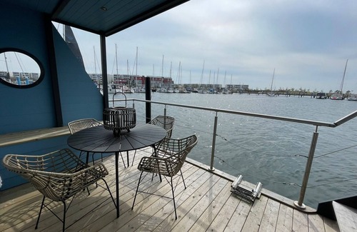 Ostholstein Apartment | Houseboat for 5 guests with 36m² in Fehmarn OT Burgtiefe (271935)