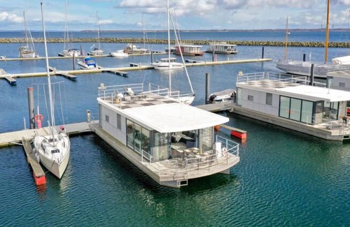 Tarnewitz Boat Rental | Houseboat in Boltenhagen
