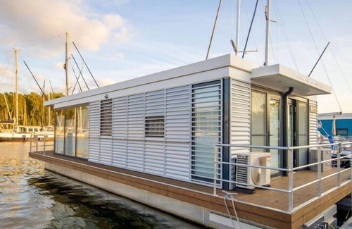 Peenemuende Boat Rental | Houseboat in Peenemuende