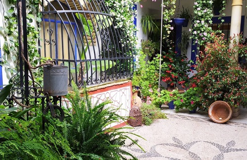 San Pedro House | Housing located in typical house of Córdoba. Free WIFI