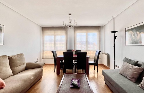 Leon Apartment | Housingleon - new duplex with garage 500 meters from the historic center
