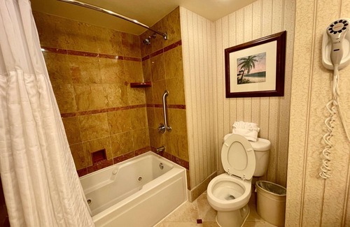 Chinatown Hotel | Houston Comfort with Outdoor Pool, Breakfast, and The Galleria Around the Corner