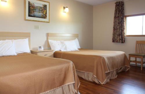 Woodstock Hotel | Howard Johnson by Wyndham Woodstock NB