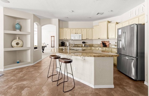 Chandler House | HTD Pool~Fire Pit~Games~Dog Friendly~Ping Pong
