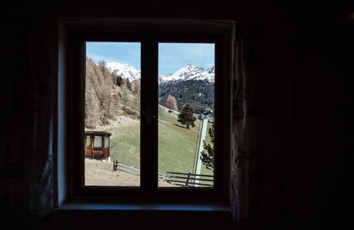 Navis Cabin | HUBIRD by Bluebird Mountain Lodges