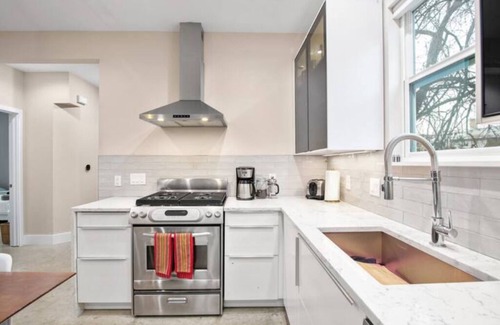 Foster Heights Villa | Huge 3 Home Property - Walk to Downtown!