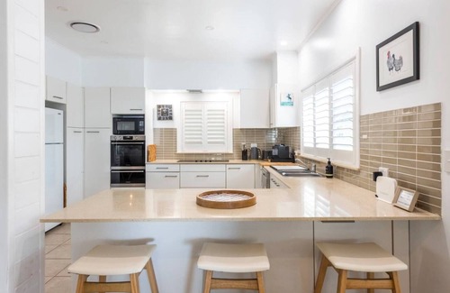 Yamba House | Huge Beach House in 5 star location