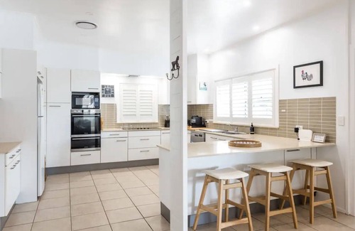 Yamba House | Huge Beach House in 5 star location