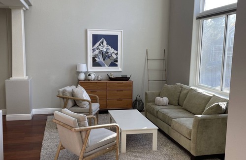 Lone Tree House | Huge family home with plenty of space to relax