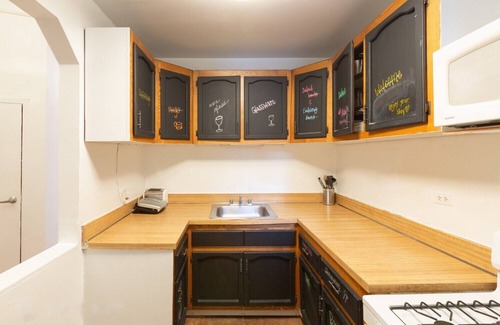 Ukrainian Village Apartment | Huge five-bedroom loft-style apartment in the heart of East Village