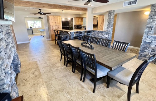 Lake Havasu City House | Huge FREE heated pool, hot tub, game rm/sleeps 16