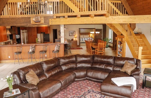 Auburn House | Huge Lakefront A-frame on Owasco, 4 king bedrooms, 5 bathrooms, Sleeps 10-12