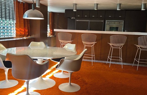 Reforma Condo | Huge, Unique, Luxurious 70's style Suite on Perfect Location