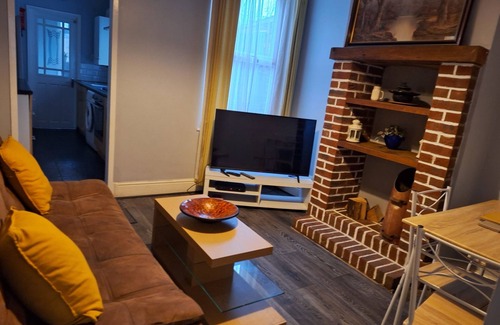 Luton House | Huku Kwetu - Ferndale House