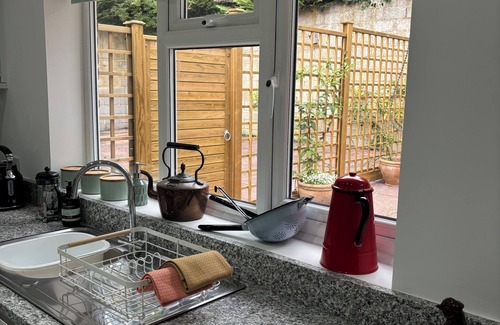 Pett Bottom House | Humphrey's cottage at Gorsley Vineyard