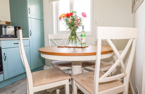 Redruth Cottage | HUNROSA, pet friendly, character holiday cottage in St Day