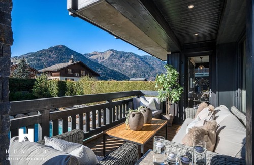 Morzine Ski Chalet | Hunter Chalets - The Bungo - Fully Catered