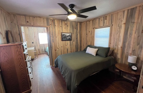 Mahto Cabin | Hunter's Paradise 2-bedroom cabin in McLaughlin