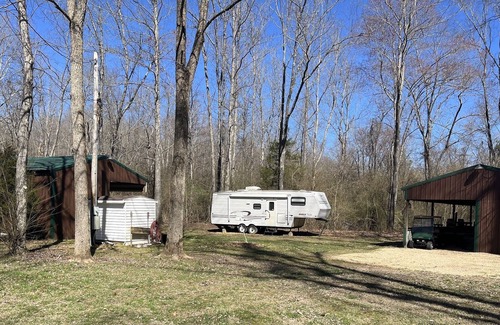 Stewart House | Hunters, Fishermen, and Family RV Camping near Land Between the Lakes
