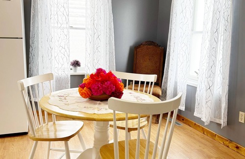 Glasgow House | Hunters, travel wrk Friendly- Near Downtown and Hospital -3 bedroom housen- WIFI