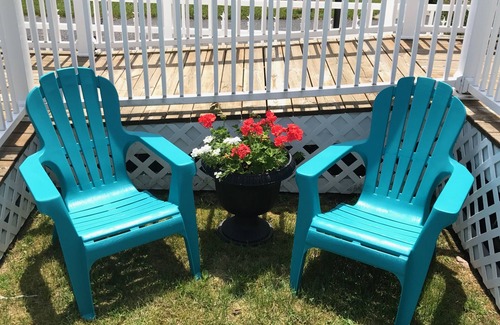 Mackinaw City House | Huron Breeze Cottage - In the heart of Historic Mackinaw City