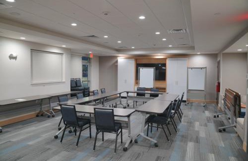 Bryan Hotel | Hyatt House Bryan/College Station