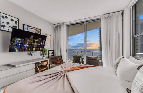 Hollywood South Central Beach Apartment | HydeHotel 2BED Lux Condo Ocean View Resort