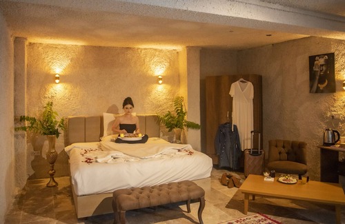 Uchisar Hotel | Hydros Cave Suit