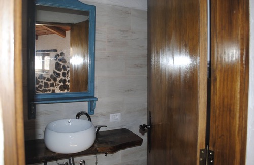 Chio Bed & Breakfast | I MITI - Room/Room/Stanza Bob Marley