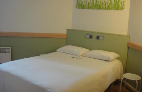 Chatellerault Hotel | ibis budget Châtellerault Nord