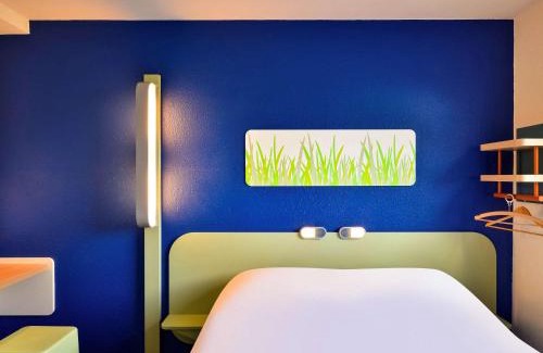 Trappes Hotel | ibis budget Versailles - Trappes