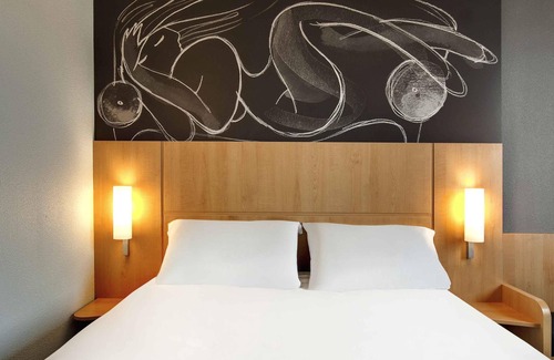 Riom Hotel | ibis Clermont Ferrand Nord Riom