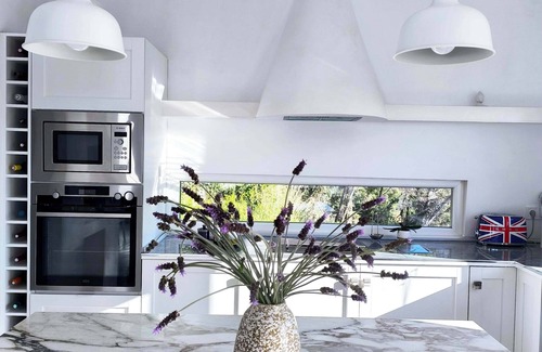 Sant Pere de Ribes Villa | Ibiza style villa with sea view - Escape to nature near Sitges