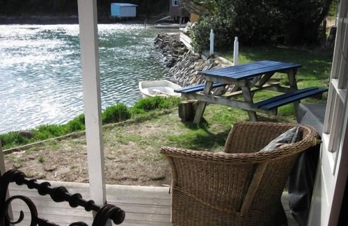 Purakaunui House | Iconic Historic Seaside Cottage