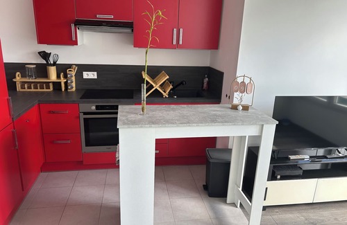 Trappes Apartment | Idéalement Placé de Nombreux Sites des JO aux Alentours. Appartement Récent