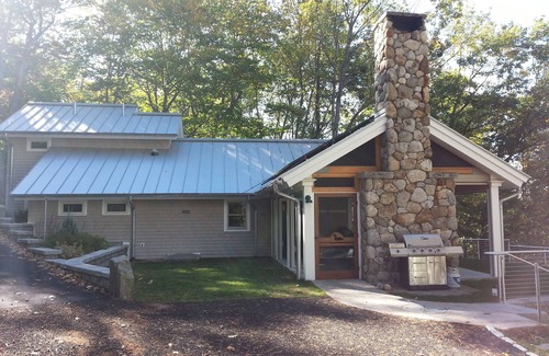 Gray House | Ideal 2-family, Huge Main Room, Great Beach, Screened Porch/Patio with Fireplace