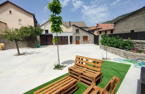 Senegue Apartment | Ideal apartment for a family of 4 near Formigal ski resort Biescas Pyrenees.