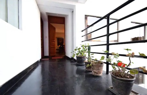 Primavera Apartment | Ideal for a romantic couple, queen bed, wi fi.