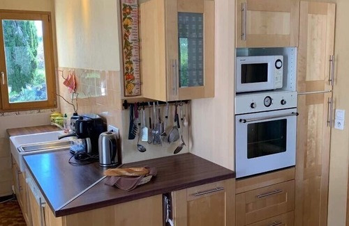 Grospierres Villa | Ideal for family, sports, swimming pool, bbq, golf in Southern Ardèche!