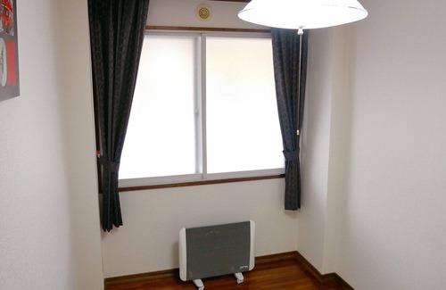 Hakodate Apartment | Ideal for your family! 3 bedrooms with free parking and room for up to 9 people.