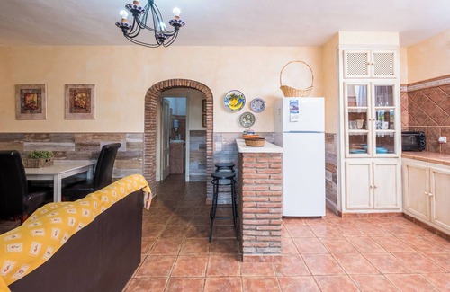 Zahora House | Ideal Holiday Home "Casa Limonero" Near the Beach with Shared Pool