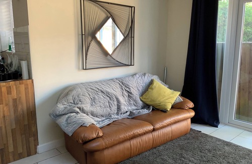 Stourbridge House | Ideal home in the heart of the Black Country