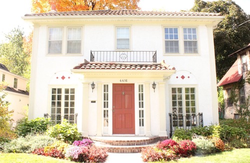 Morningside House | Ideal location! Enjoy the best of Minneapolis (Edina)