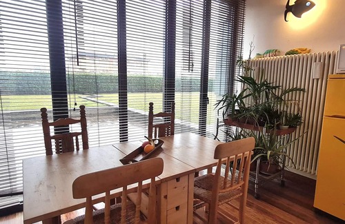 Lorenteggio Apartment | Ideal loft for work and families, urban site+green, metro,tram,bus & train @50 m