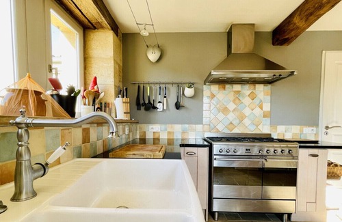 Saint-Vivien-de-Monsegur Villa | Idyllic Villa in Rural SW France with Pool & Views