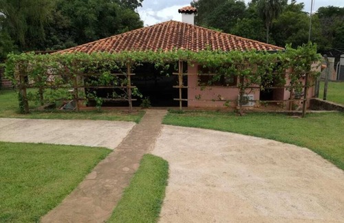 Cordillera House | Idyllic house with pool on the banks of Arroyo Ytu - Villa Evaristo