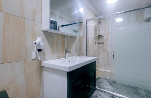 Tosya House | Idyllic Retreat in Lakeside Complex in Dipsiz Lake